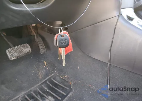 2006 Toyota Corolla S из США, поврежденный, VIN 2T1BR30E16C683045